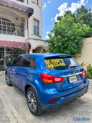 2018 Mitsubishi Outlander — foto 3 / 11