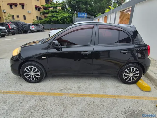 2015 Nissan March — foto 3 / 11