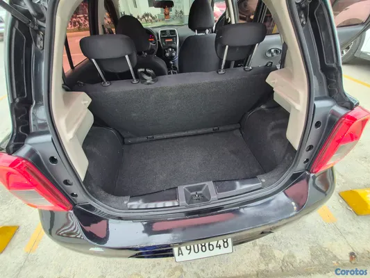 2015 Nissan March — foto 10 / 11