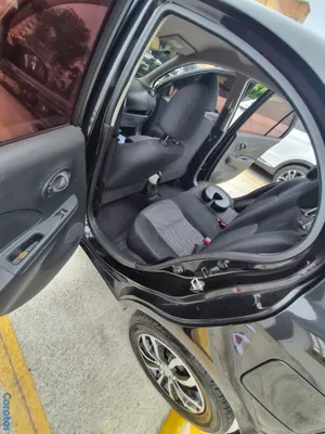 2015 Nissan March — foto 11 / 11
