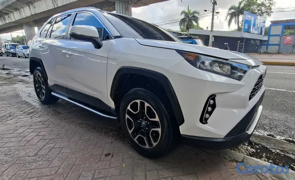 2020 Toyota Rav-4 — foto 3 / 8
