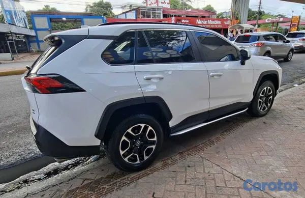 2020 Toyota Rav-4 — foto 5 / 8