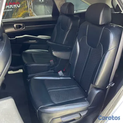 2021 Kia Sorento — foto 8 / 16
