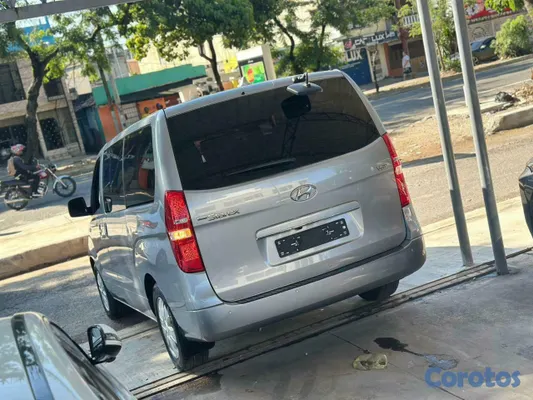 2020 Hyundai Grand Starex — foto 2 / 10