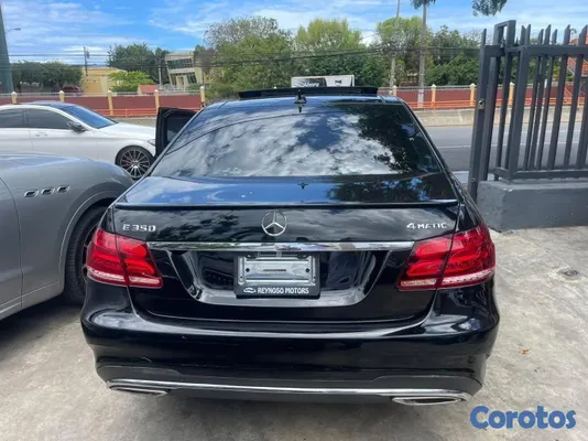 2015 Mercedes-Benz Clase E — foto 4 / 10