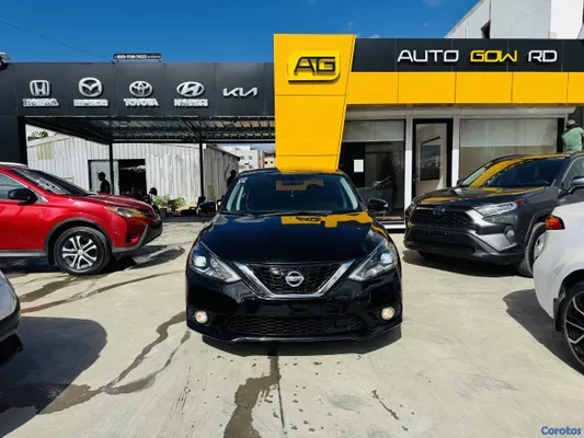 2019 Nissan Sentra — foto 1 / 10