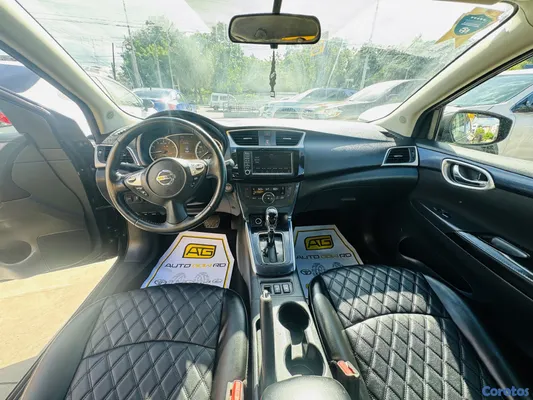 2019 Nissan Sentra — foto 8 / 10