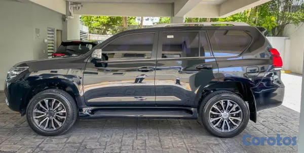 2024 Toyota Land Cruiser — foto 4 / 11