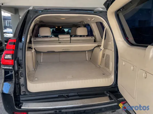 2024 Toyota Land Cruiser — foto 6 / 11