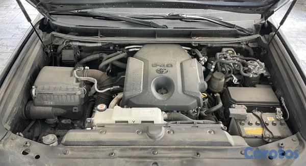 2024 Toyota Land Cruiser — foto 8 / 11