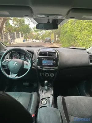 2015 Mitsubishi Outlander — foto 4 / 11