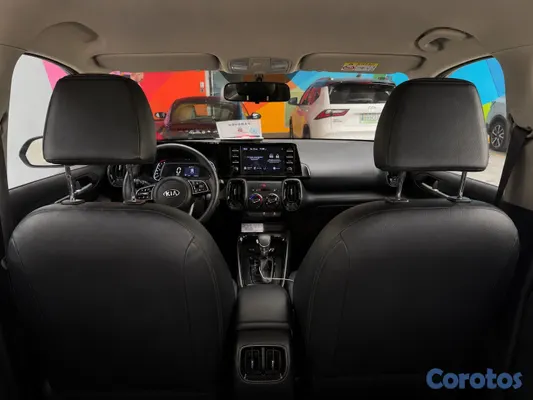 2022 Kia Sonet — foto 9 / 14