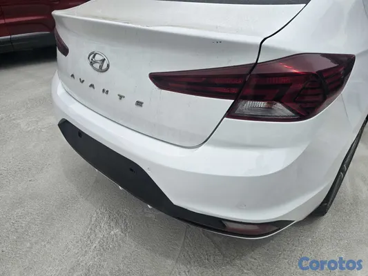 2020 Hyundai Avante — foto 3 / 10