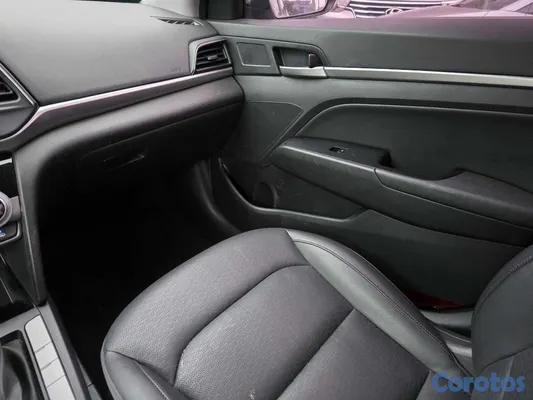 2020 Hyundai Avante — foto 6 / 10