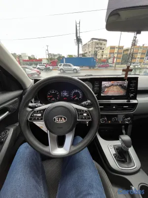 2021 Kia Seltos — foto 9 / 11