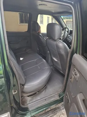 2004 Nissan Frontier — foto 11 / 12