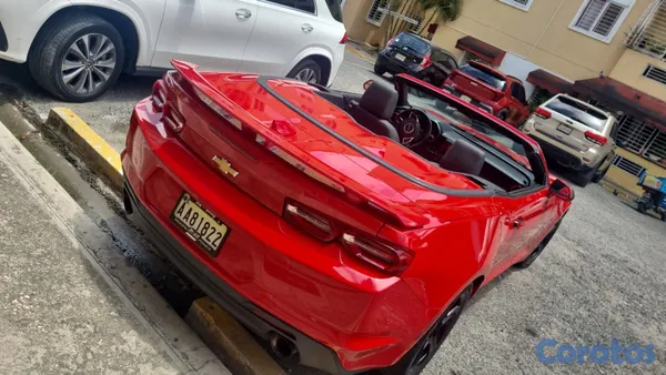 2021 Chevrolet Camaro — foto 4 / 8
