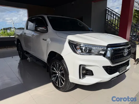 2020 Toyota Hilux — foto 2 / 11