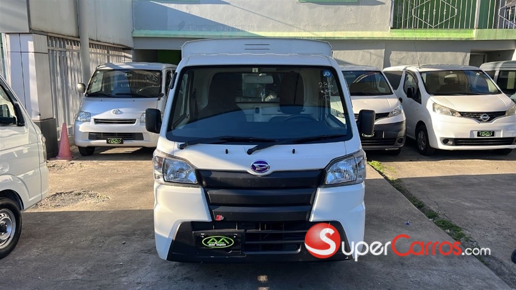 2019 Daihatsu Hijet — foto 4 / 8