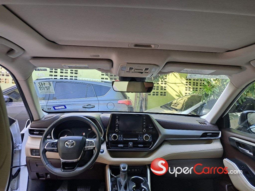 2020 Toyota Highlander XLE — foto 3 / 10