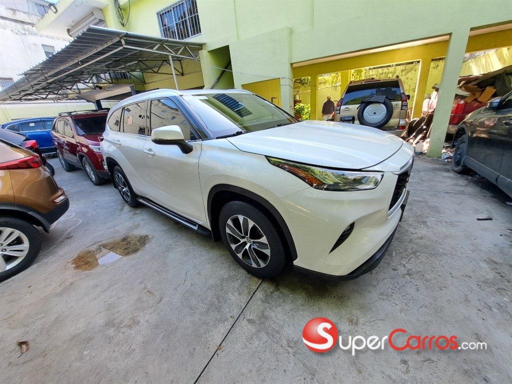 2020 Toyota Highlander XLE — foto 7 / 10