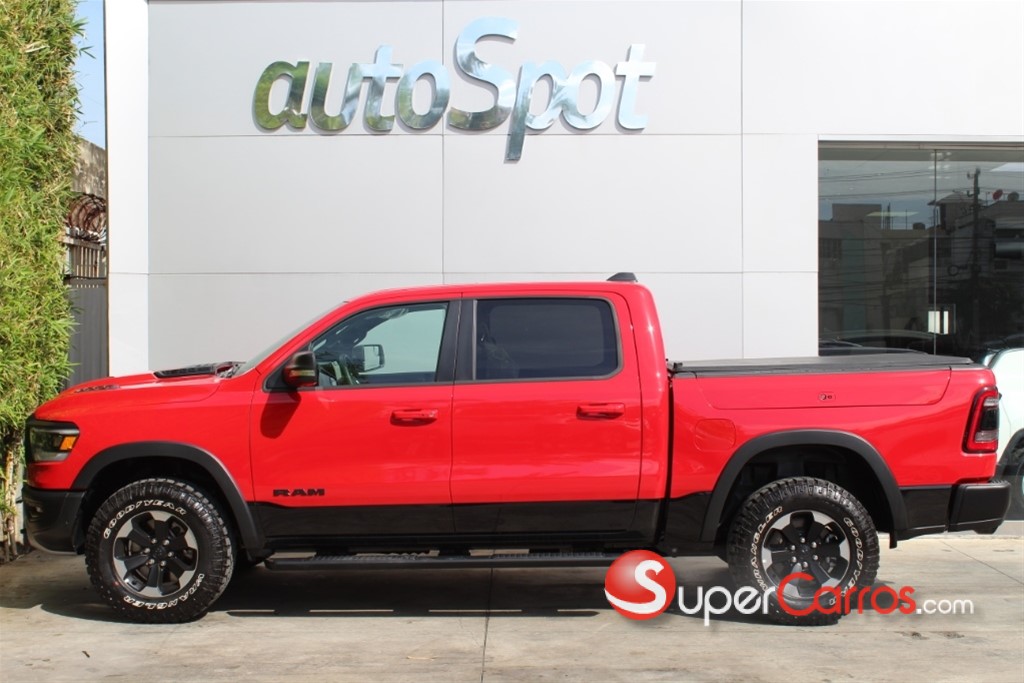 2026 Ram REBEL — foto 6 / 12