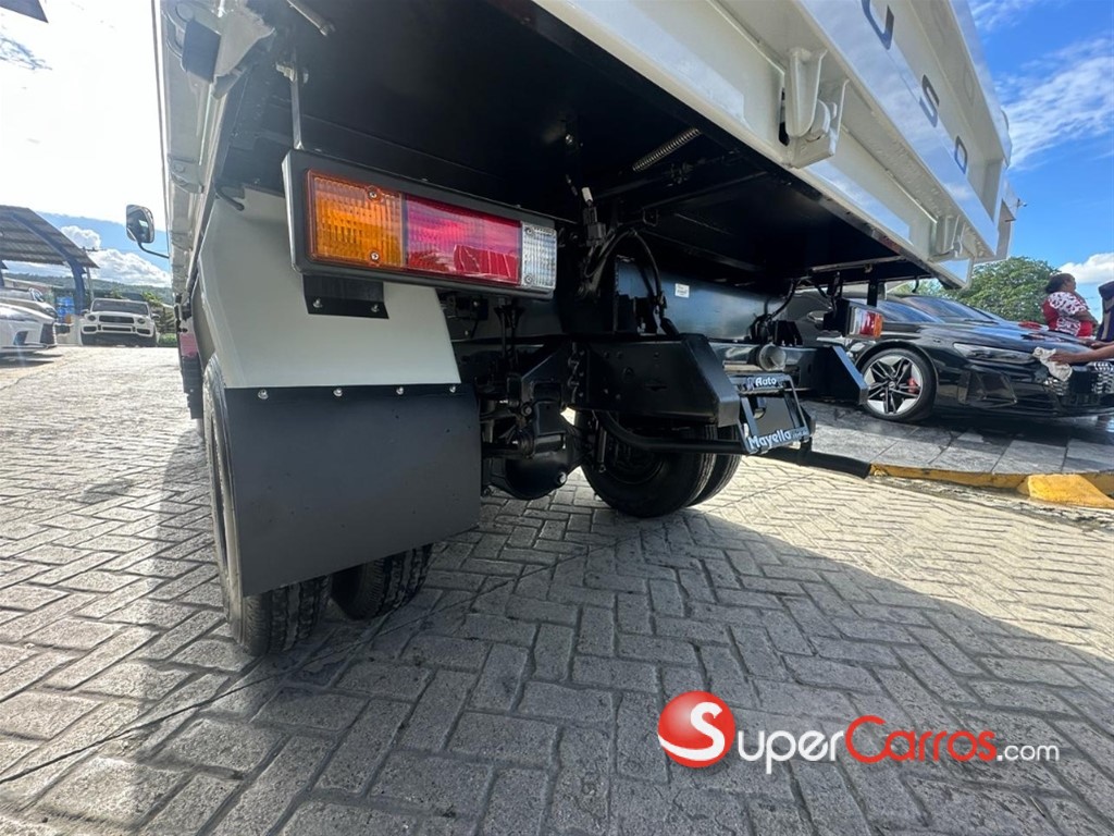 2027 Mitsubishi Motors Canter Volteo — foto 8 / 12