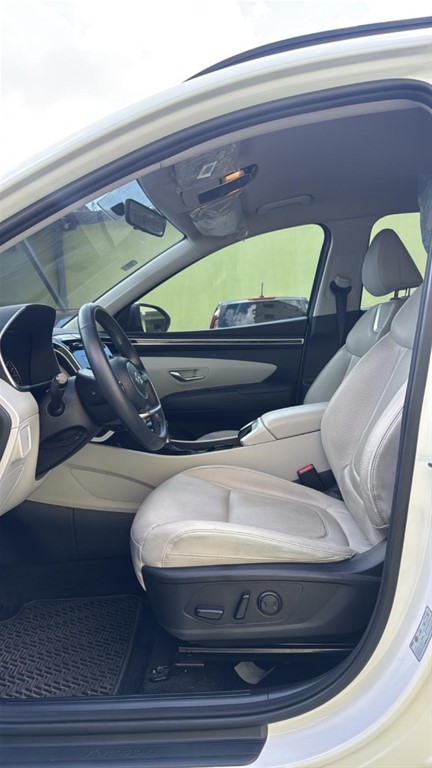 2023 Hyundai Tucson LIMITED — foto 6 / 10