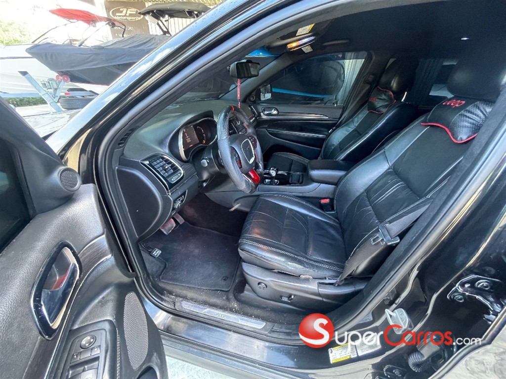 2016 Jeep Grand Cherokee SRT8 — foto 2 / 10