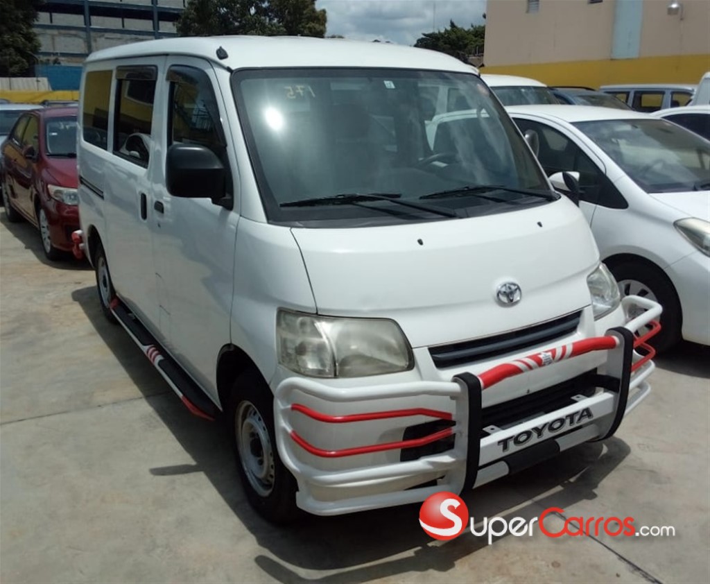2016 Toyota Town-Ace — foto 6 / 11