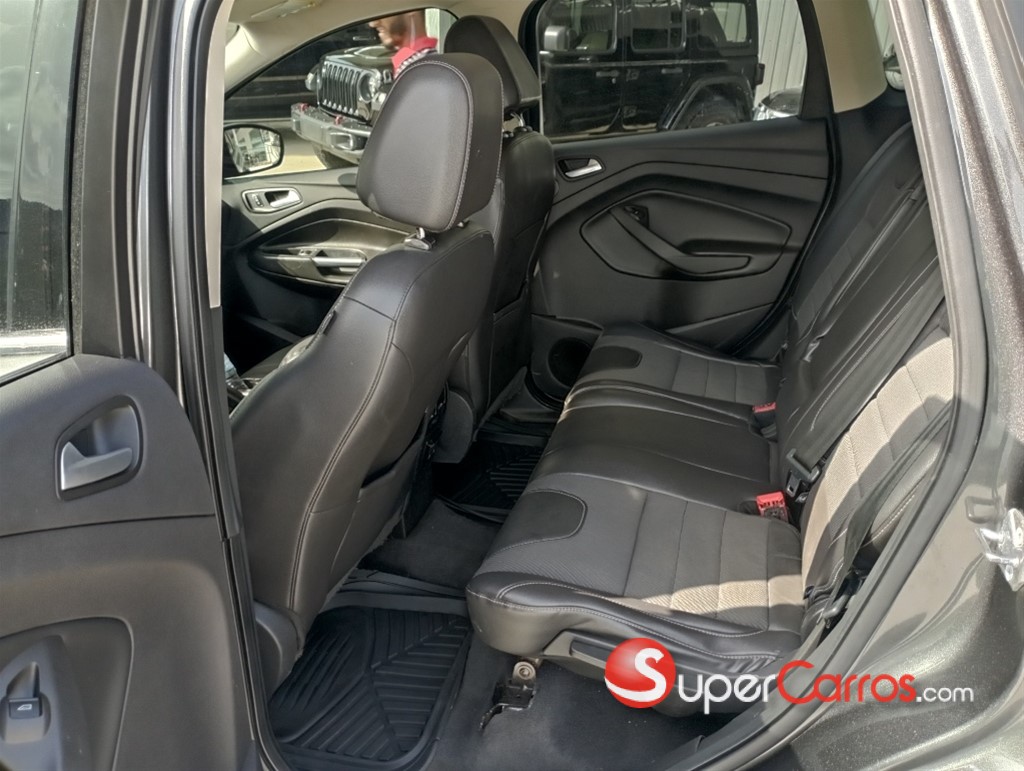 2016 Ford Escape — foto 5 / 10