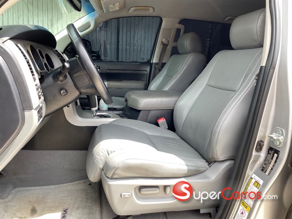 2008 Toyota Tundra SR5 — foto 9 / 9