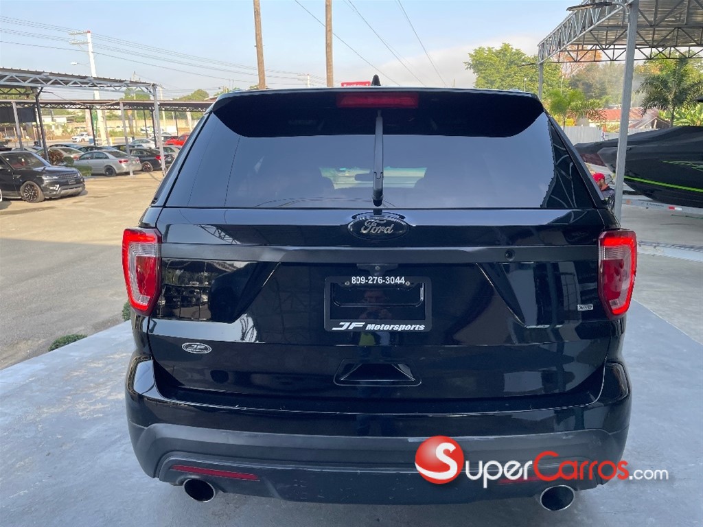 2016 Ford Explorer Police Interceptor — foto 5 / 9