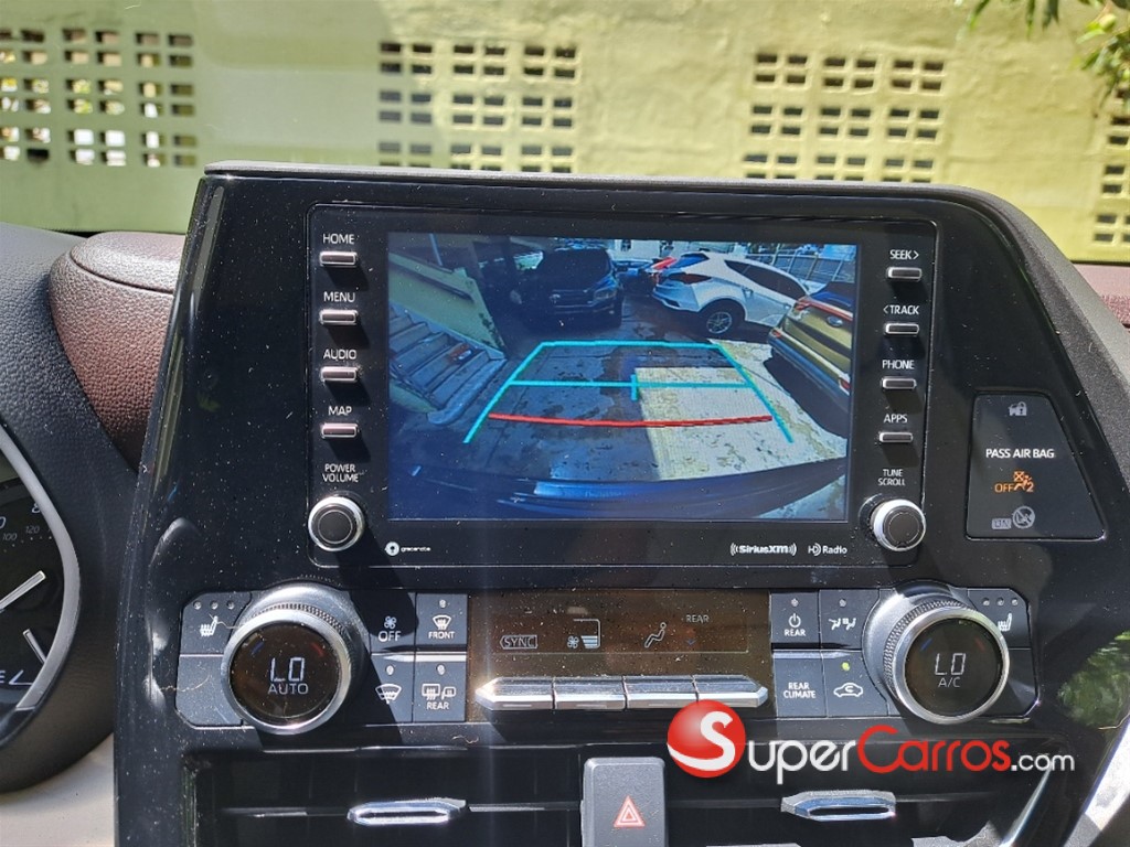 2021 Toyota Highlander XLE — foto 2 / 12
