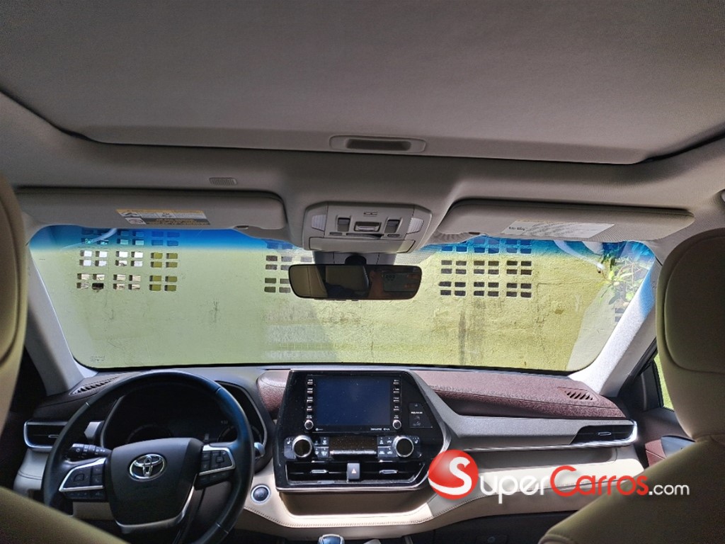 2021 Toyota Highlander XLE — foto 4 / 12