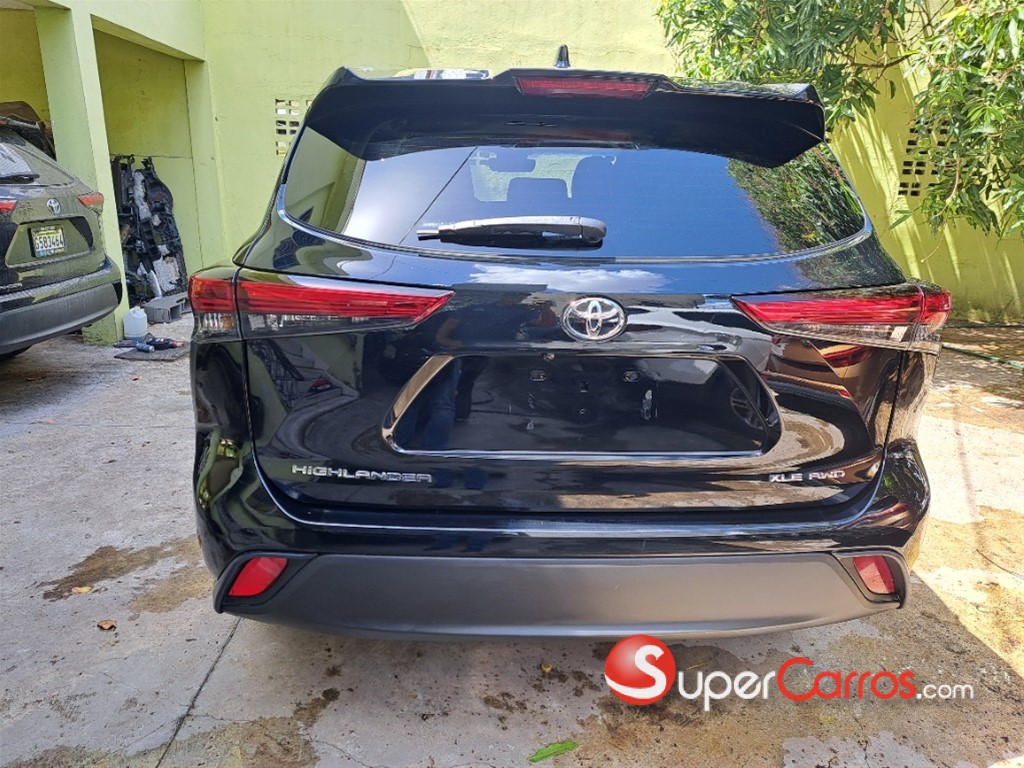 2021 Toyota Highlander XLE — foto 11 / 12