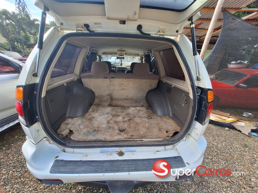 2000 Mitsubishi Motors Montero Sport — foto 4 / 8