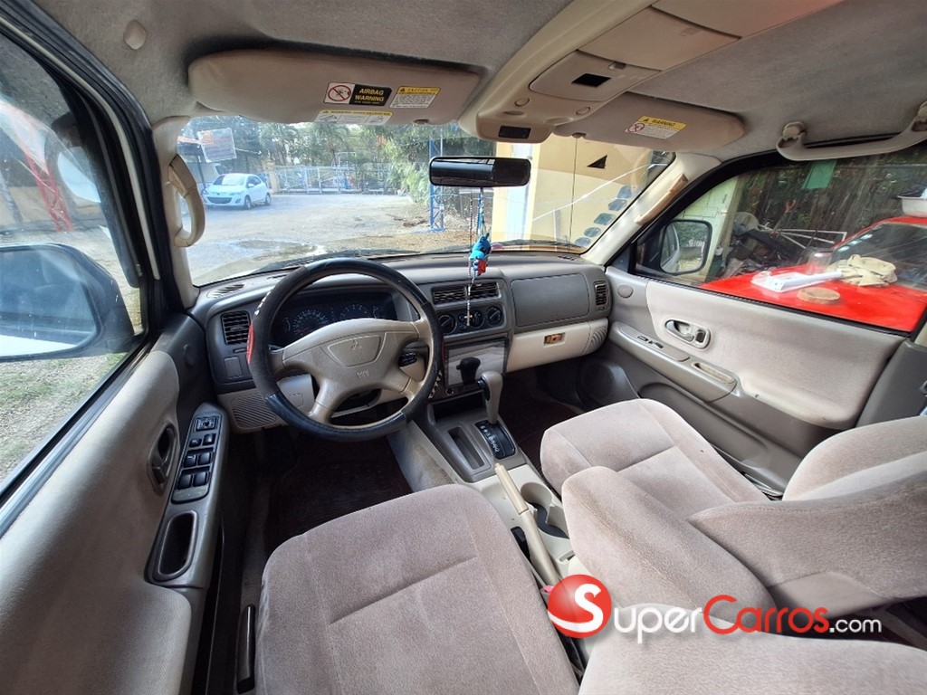 2000 Mitsubishi Motors Montero Sport — foto 6 / 8