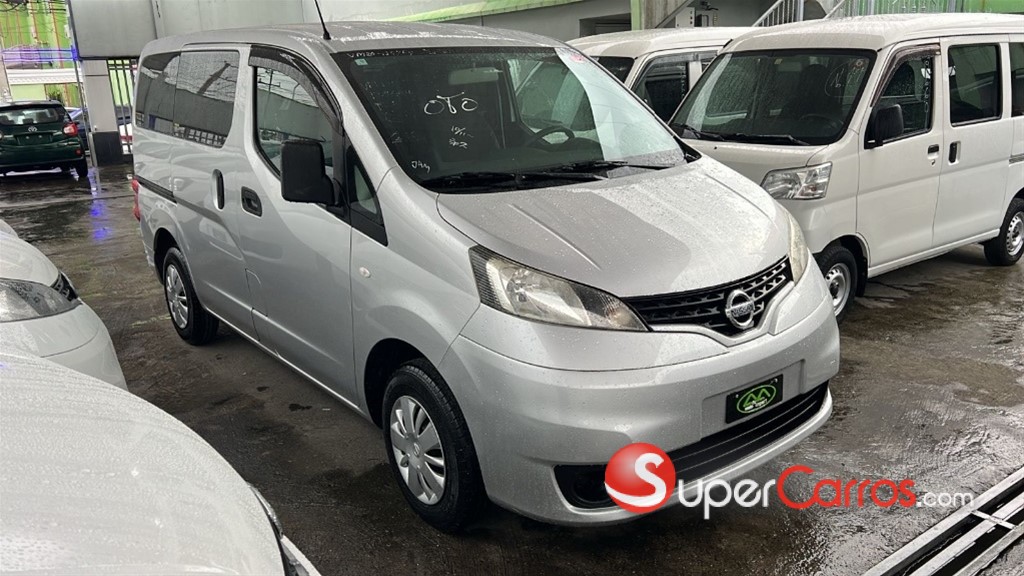 2020 Nissan NV 200 — foto 2 / 7