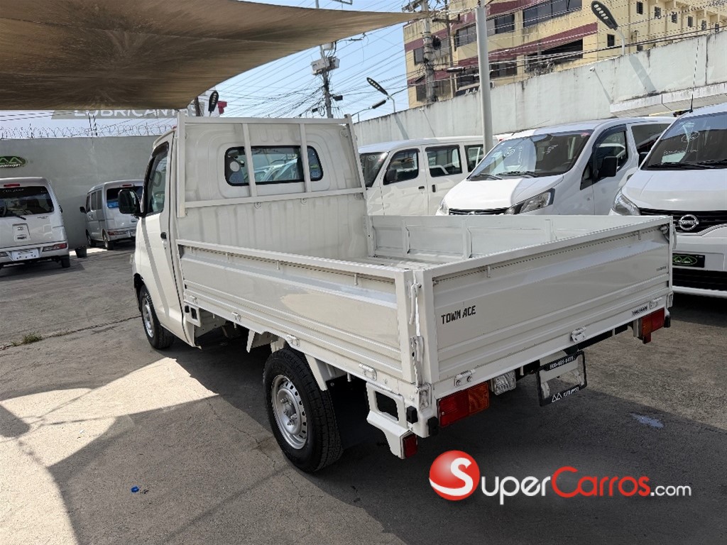 2020 Toyota Town-Ace — foto 3 / 6