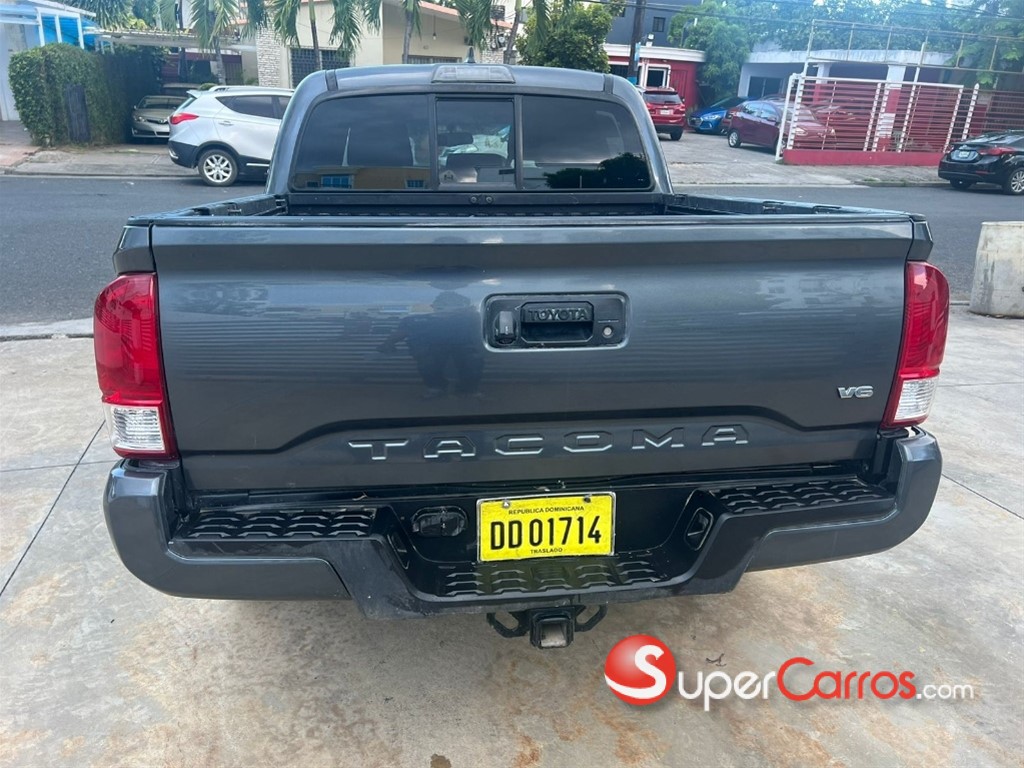 2017 Toyota Tacoma TRD — foto 6 / 8