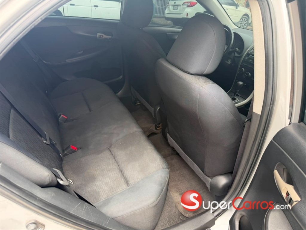 2009 Toyota Corolla S — foto 9 / 10