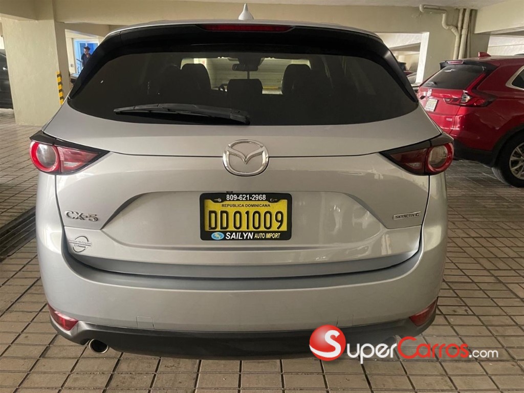 2020 Mazda CX-5 Touring — foto 3 / 9