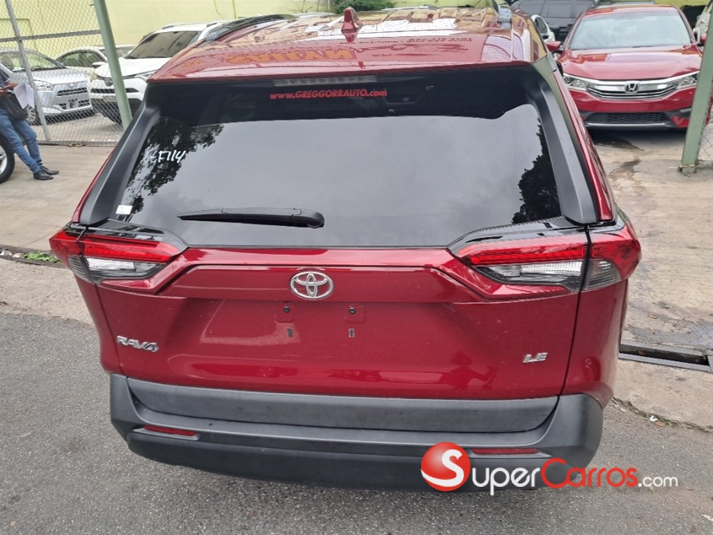 2021 Toyota RAV4 LE — foto 6 / 8