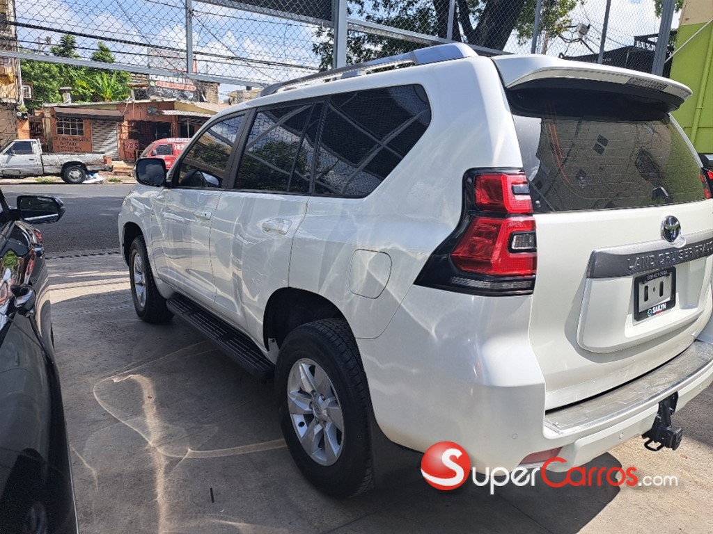 2022 Toyota Land Cruiser Prado TXL — foto 6 / 10