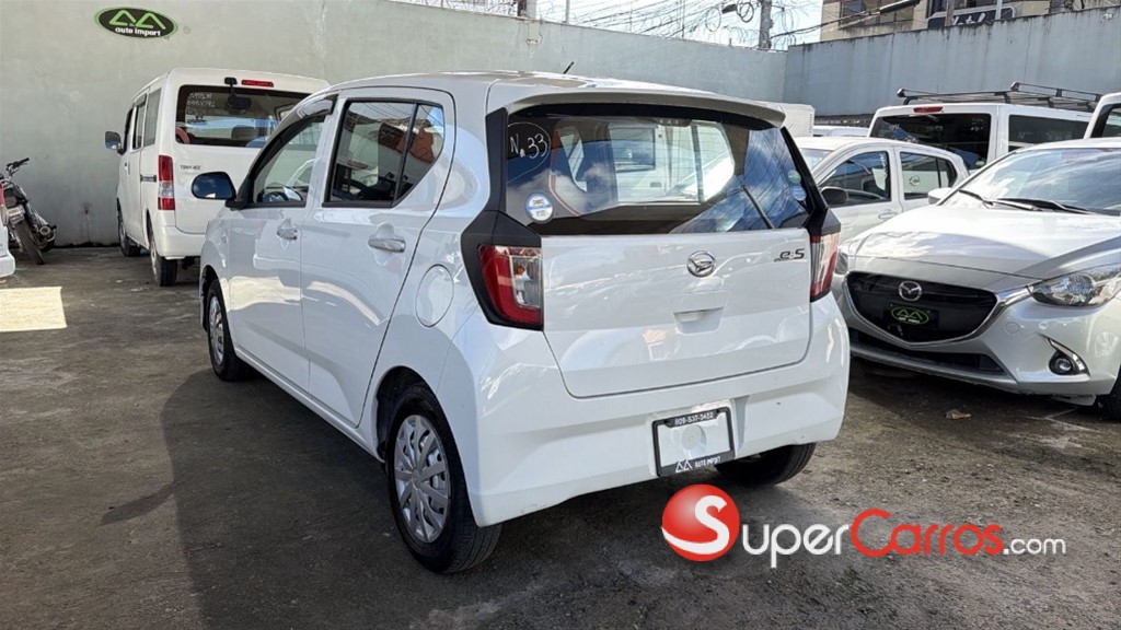 2021 Daihatsu Mira — foto 5 / 10