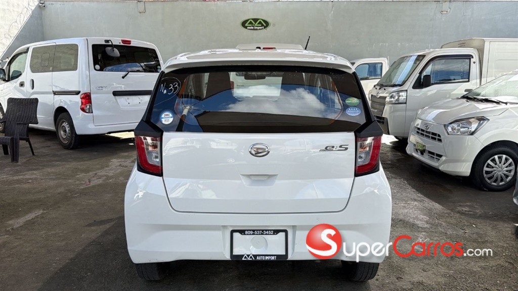 2021 Daihatsu Mira — foto 7 / 10