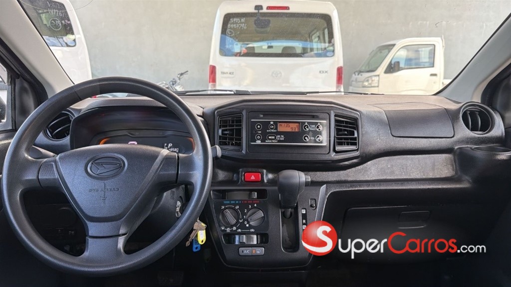 2021 Daihatsu Mira — foto 9 / 10