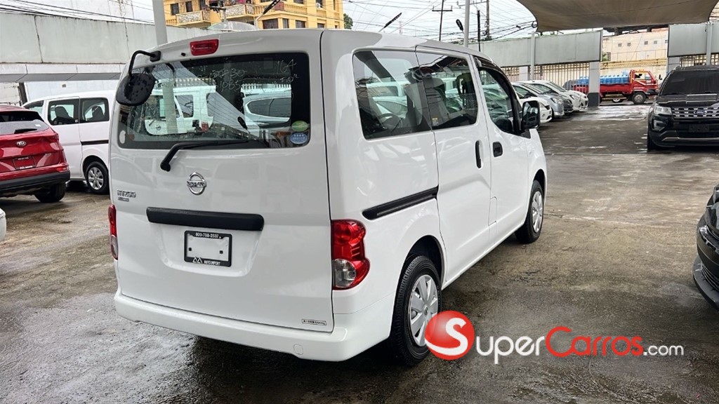 2020 Nissan NV 200 — foto 2 / 8