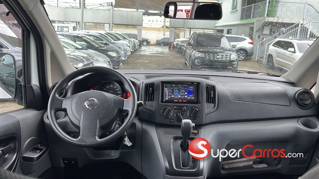 2020 Nissan NV 200 — foto 6 / 8